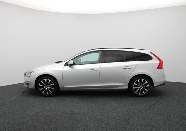 Volvo V60 cena 60999 przebieg: 195511, rok produkcji 2017 z Białystok małe 466